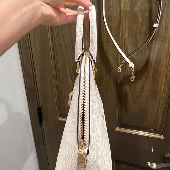 White Coach HandBag - Picture 3 of 4